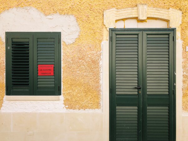 Fotografia dal progetto 'Lascia stare i santi' di Alessandro Pessina