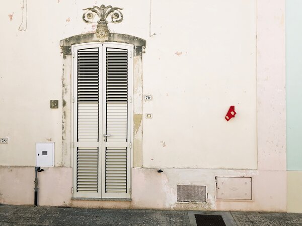 Fotografia dal progetto 'Lascia stare i santi' di Alessandro Pessina