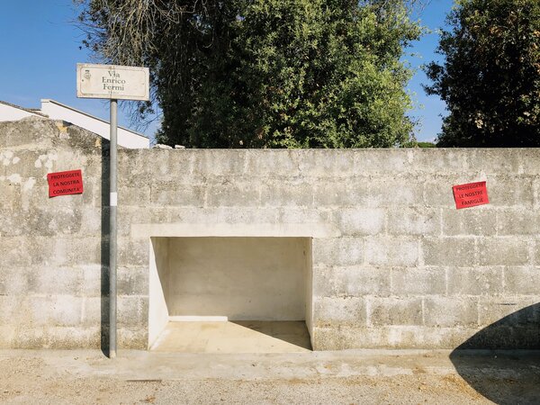 Fotografia dal progetto 'Lascia stare i santi' di Alessandro Pessina