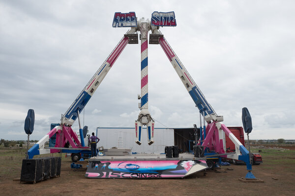 Fotografia dal progetto 'ON / OFF' di Alessandro Pessina