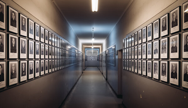 Fotografia dal progetto 'Vite segnate, voci sospese' di Alessandro Pessina